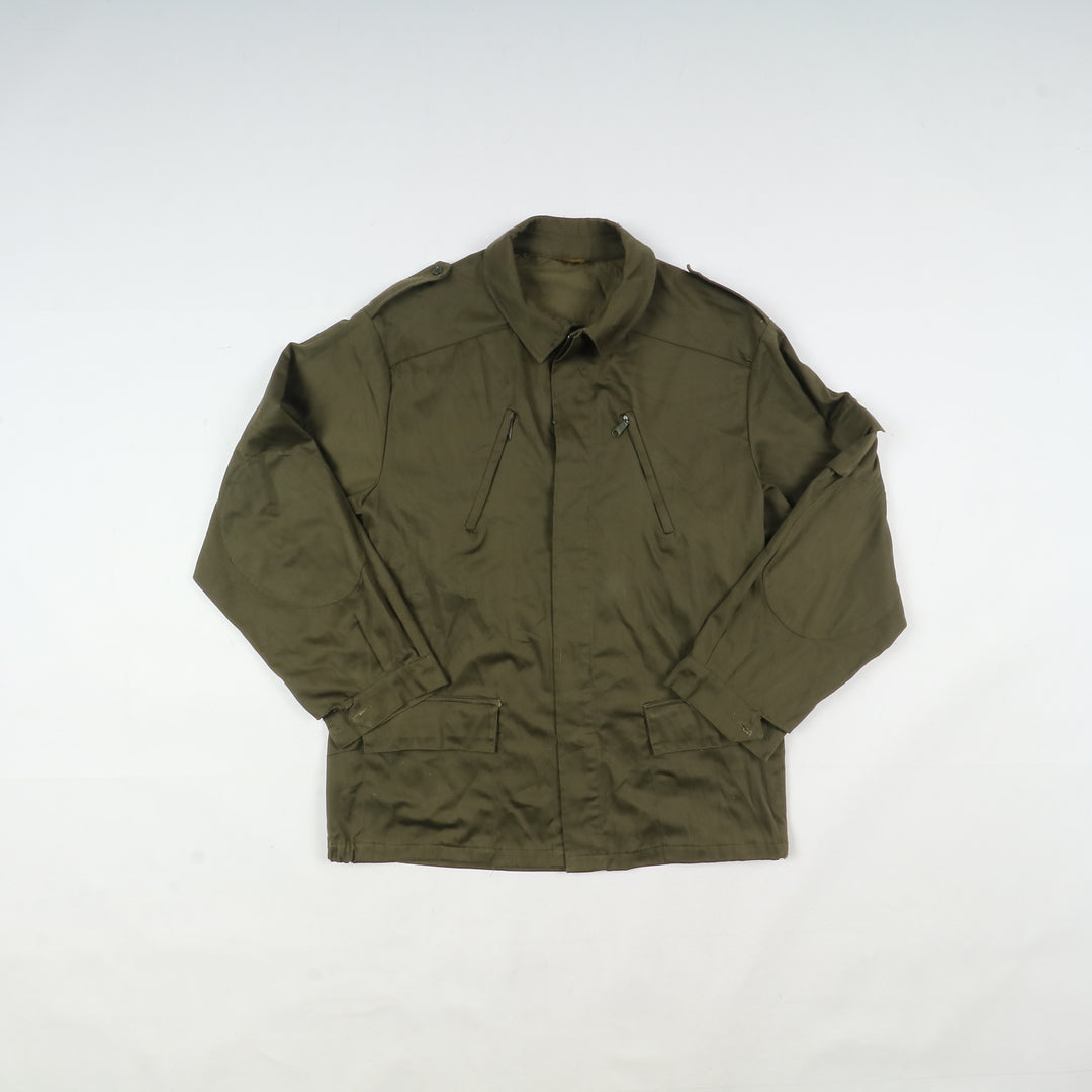 Abbigliamento militare e civile box misto 34pz soft air caccia pesca army