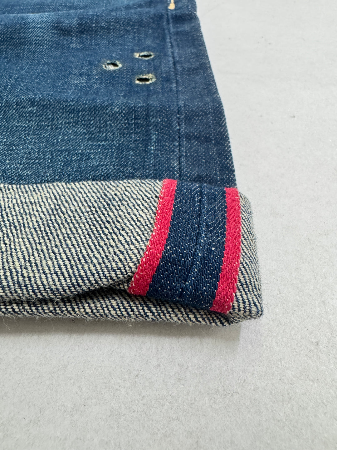 Levi's RED short selvedge cimosa rossa deadstock