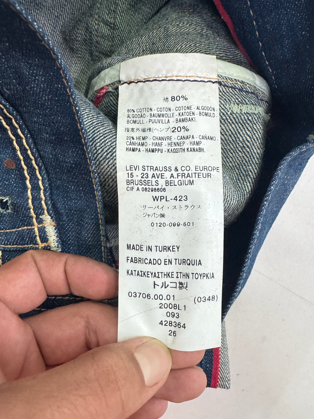 Levi's RED short selvedge cimosa rossa deadstock