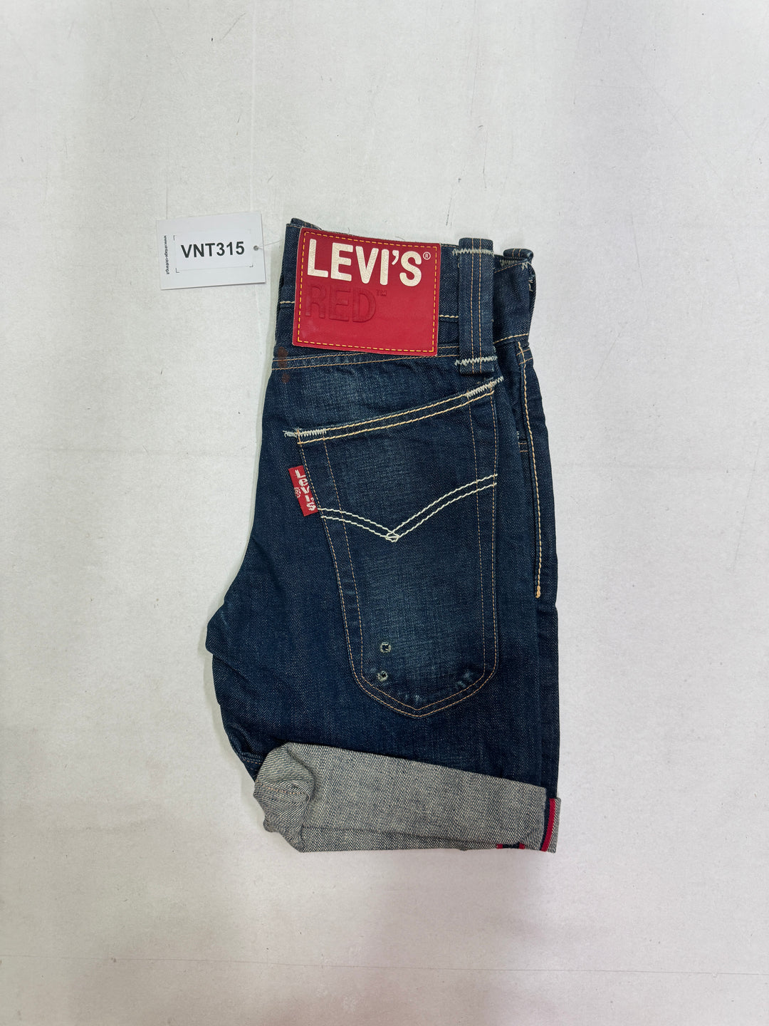 Levi's RED short selvedge cimosa rossa deadstock
