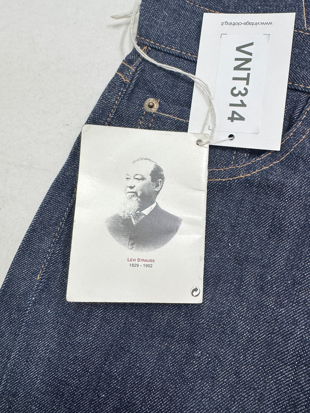 Levi's Vintage Clothing 505 - 0217 Big E W30 L34 selvedge cimosa deadstock
