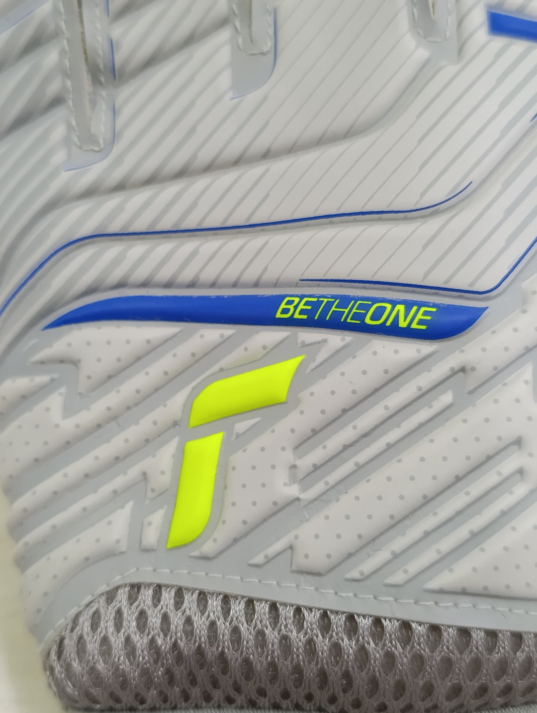 Reush attrakt grip size 7 guanti portiere calcio nuovi