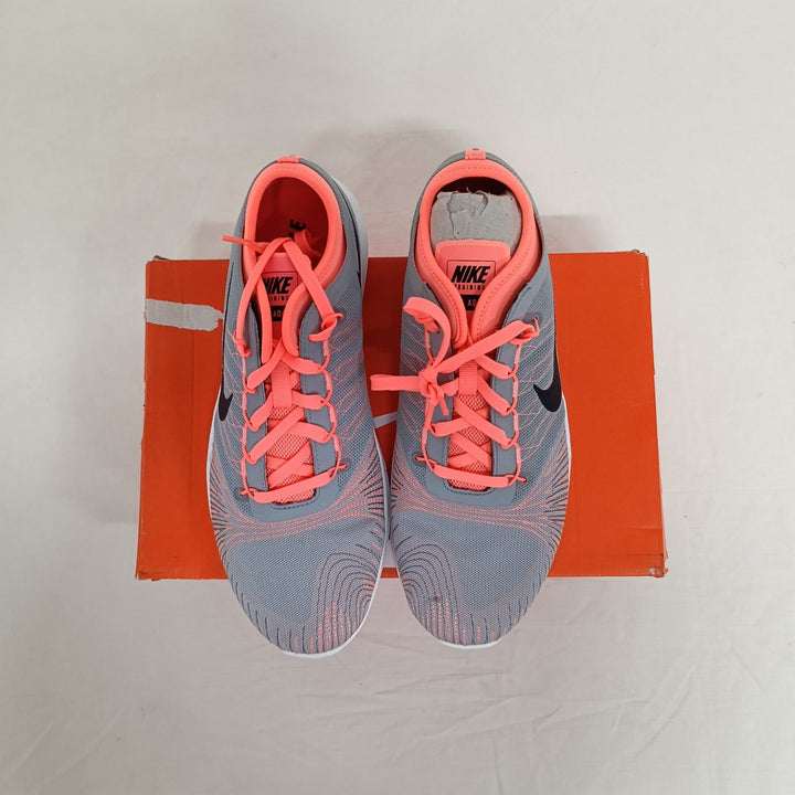 Nike wmns flex adpt tr scarpe nuove UK 8.5 Eur 43