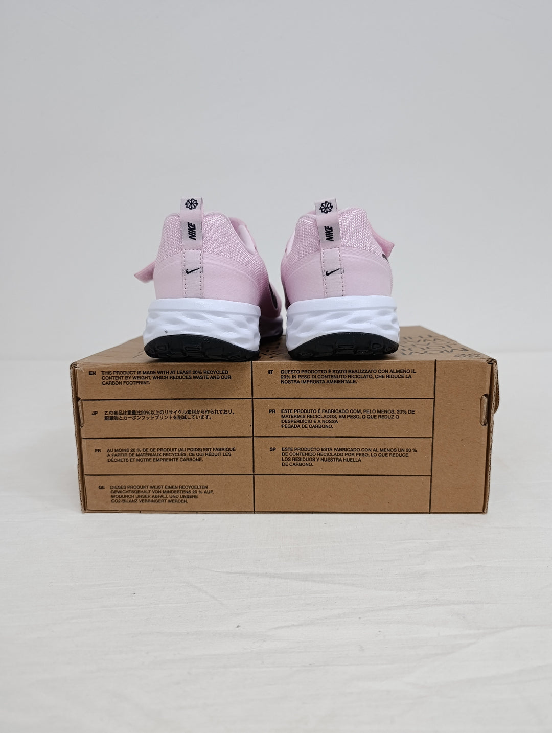 Nike Revoluction 6 NN psv scarpe nuove Bambino/a UK 1.5 Eur 33.5