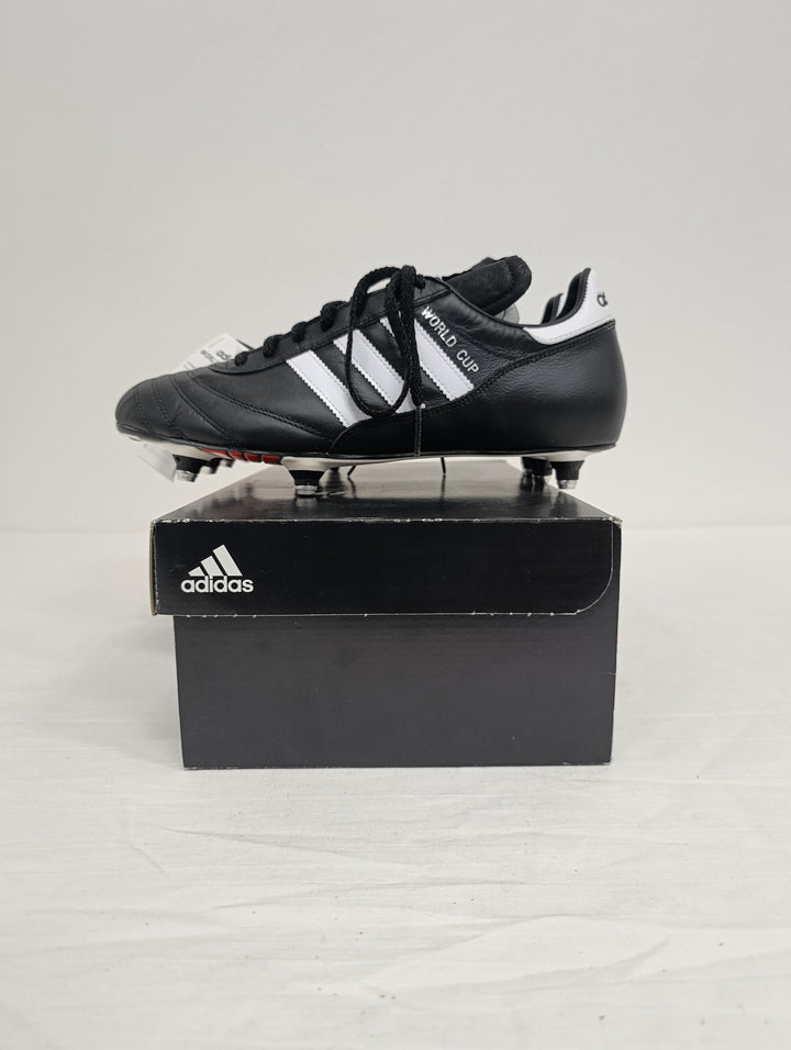 Adidas Worl Cup scarpe calcio nuove Eur 43 1/3 US 9.5 UK 9