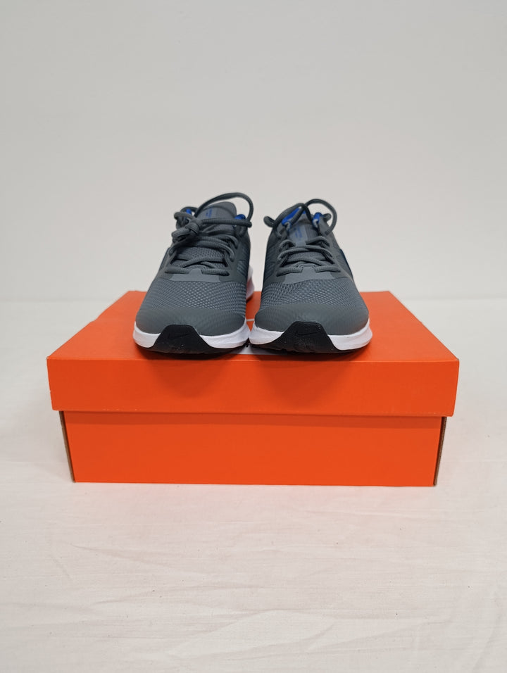 Nike downshifter 11 GS scarpe nuove running Eur 37.5 US 5y UK 4.5