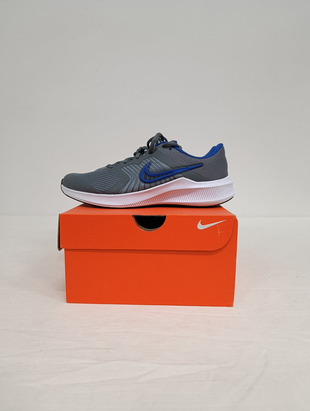 Nike downshifter 11 GS scarpe nuove running Eur 37.5 US 5y UK 4.5