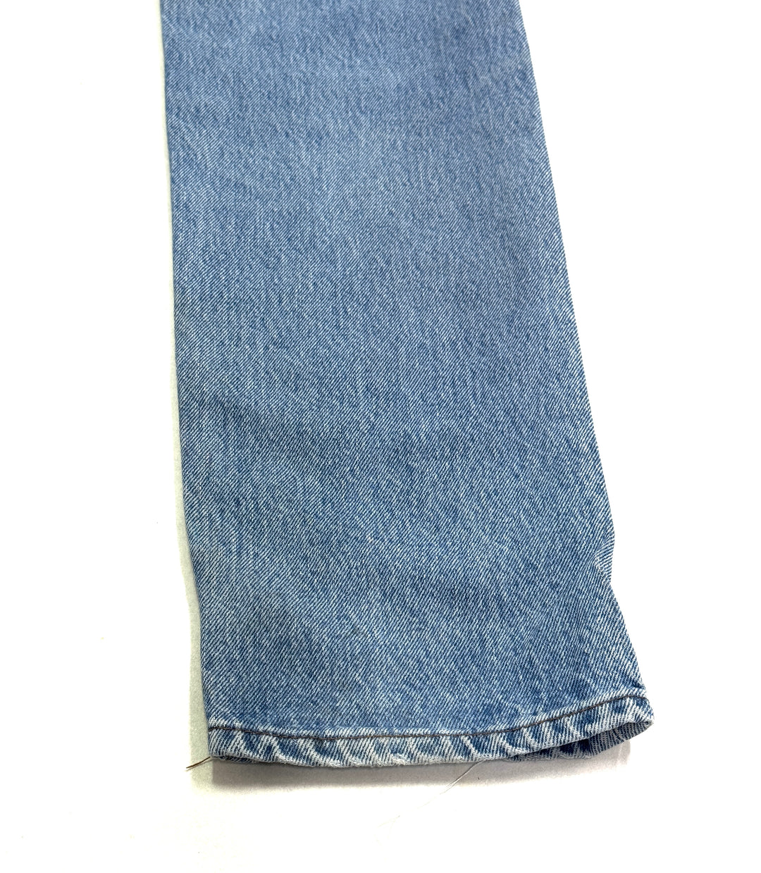 Levi's 501 for women Made In USA W26 L32 anni 80' 4 BOTTONI