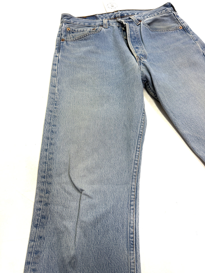 Levi's 501 for women Made In USA W31 L32 anni 80'