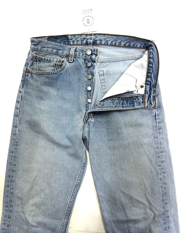 Levi's 501 for women Made In USA W31 L32 anni 80'