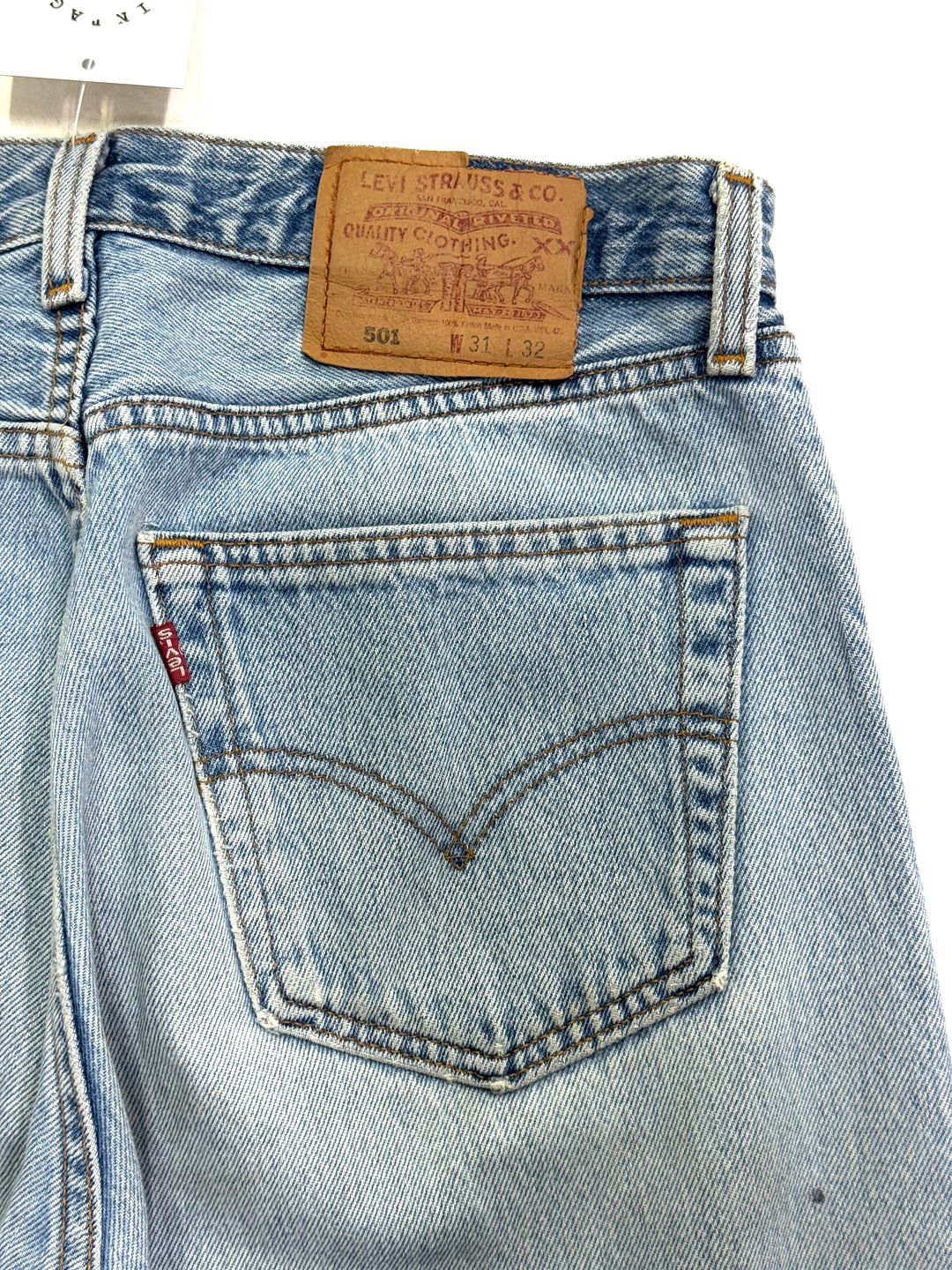 Levi's 501 for women Made In USA W31 L32 anni 80'