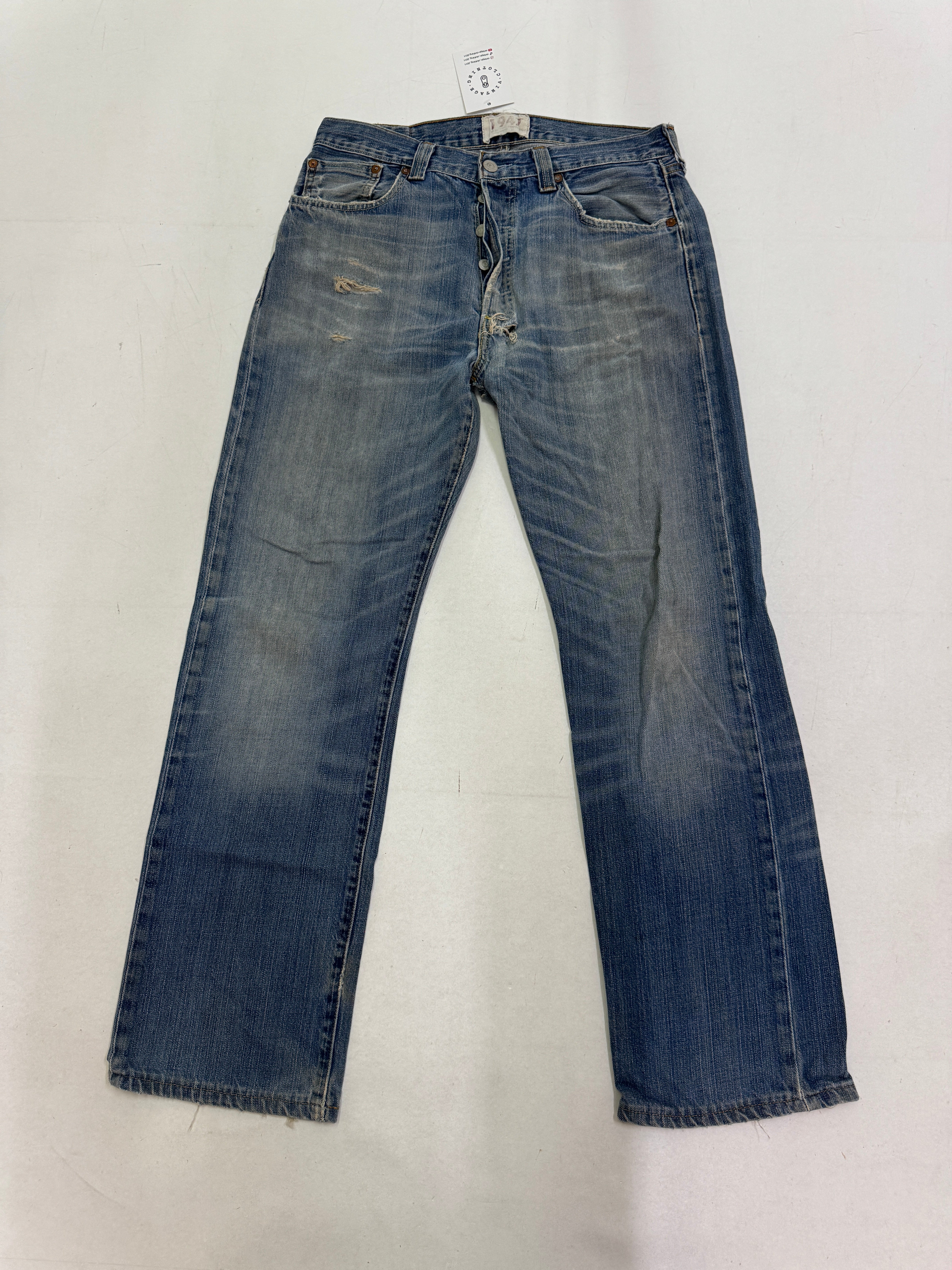 Levi's 501 1947' limited edition W33 L36 Riveted leather patch