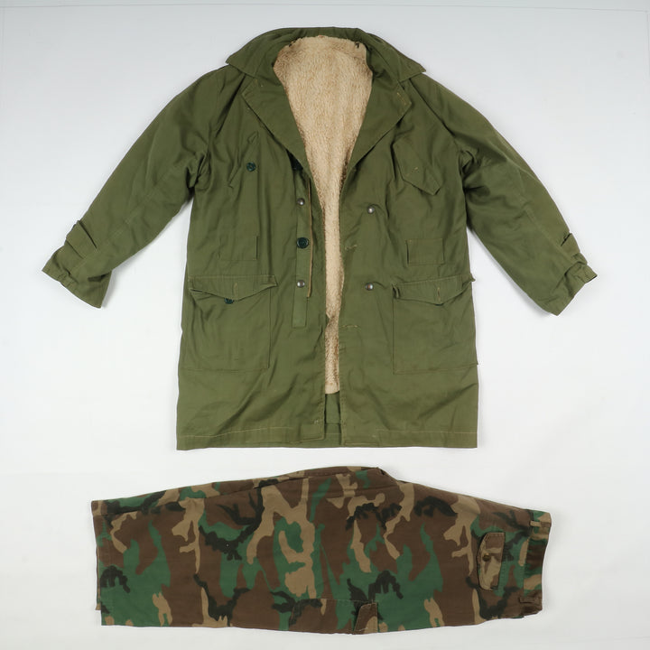 Abbigliamento militare e civile box misto 44pz soft air caccia pesca army