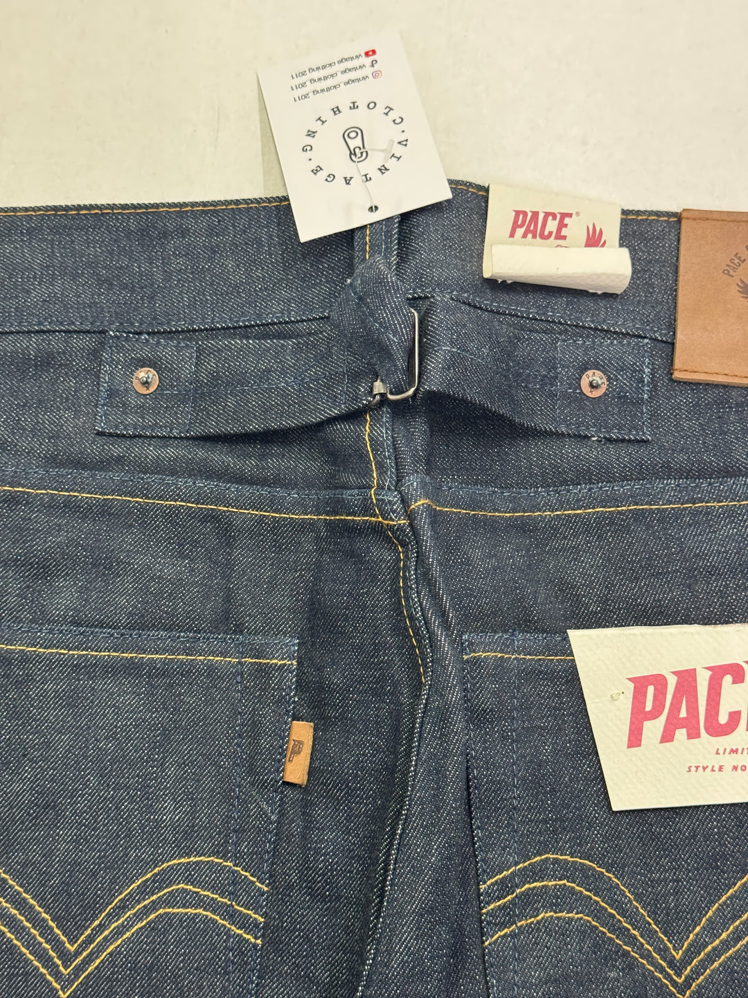Pace Limited Edition W33 L36 cimosa, martingala e rivetti jeans nuovo Deadstock red line selvedge