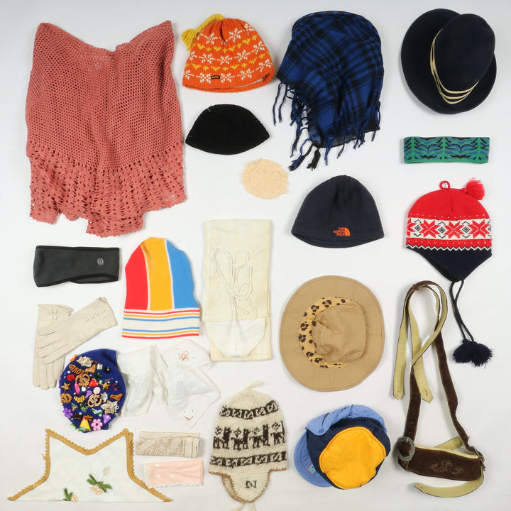 Stock 92pz accessori vintage uomo e donna cappelli, guanti, sciarpe, mantelle e simili
