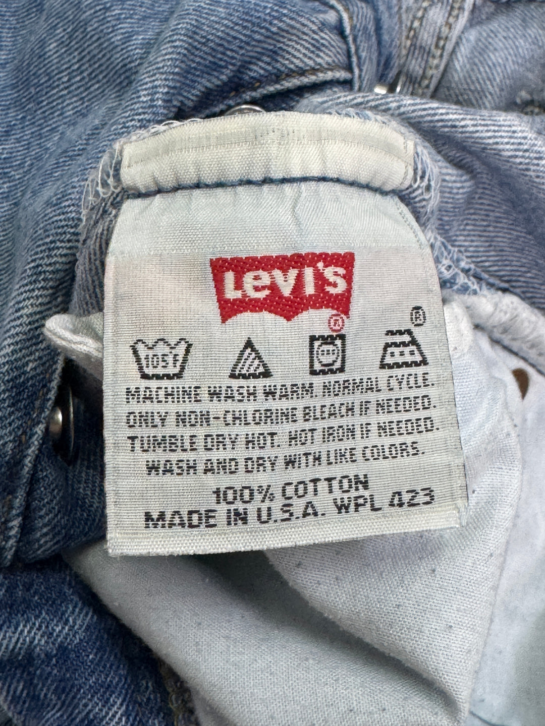 Levi's 501 for women Made In USA W26 L32 anni 80' 4 BOTTONI