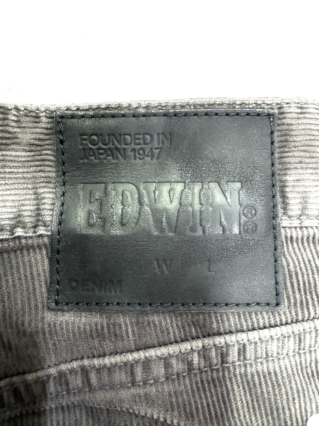 Edwin dillon slim pant W31 L32 deadstock corduroy pant marrone
