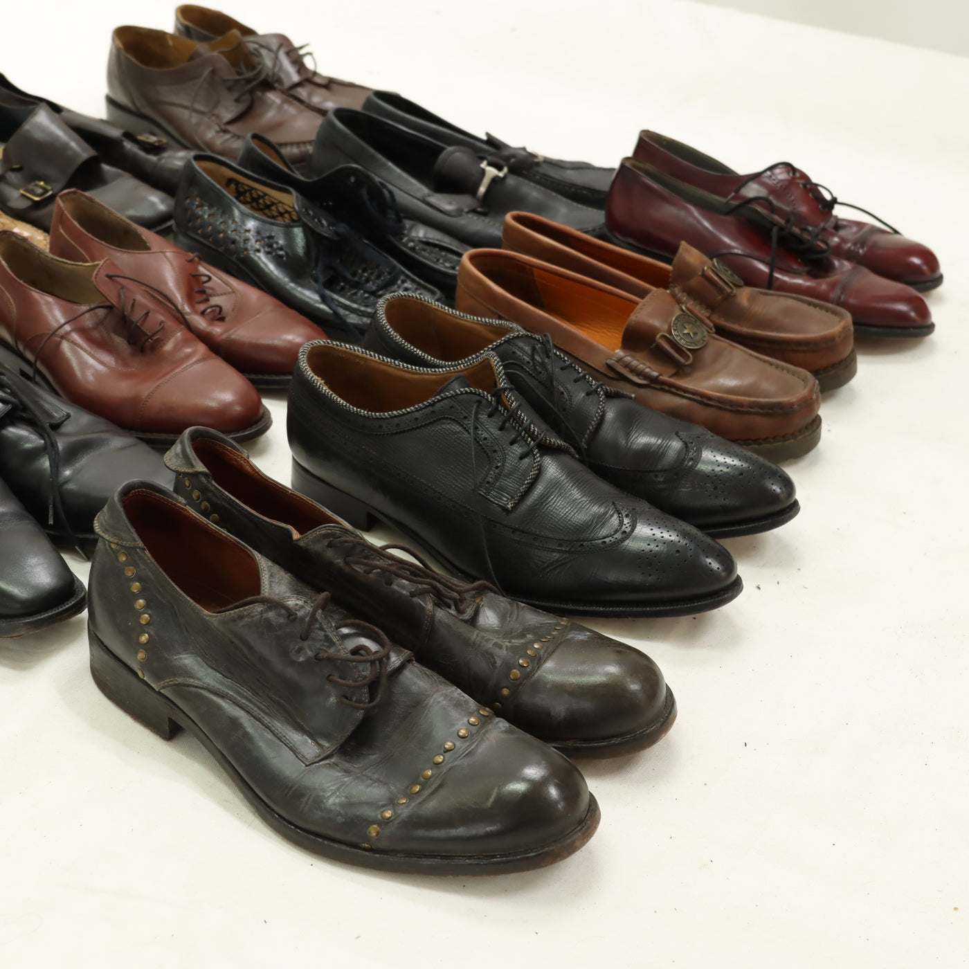 Scarpe casual uomo vintage box da 28pz colori e modelli misti