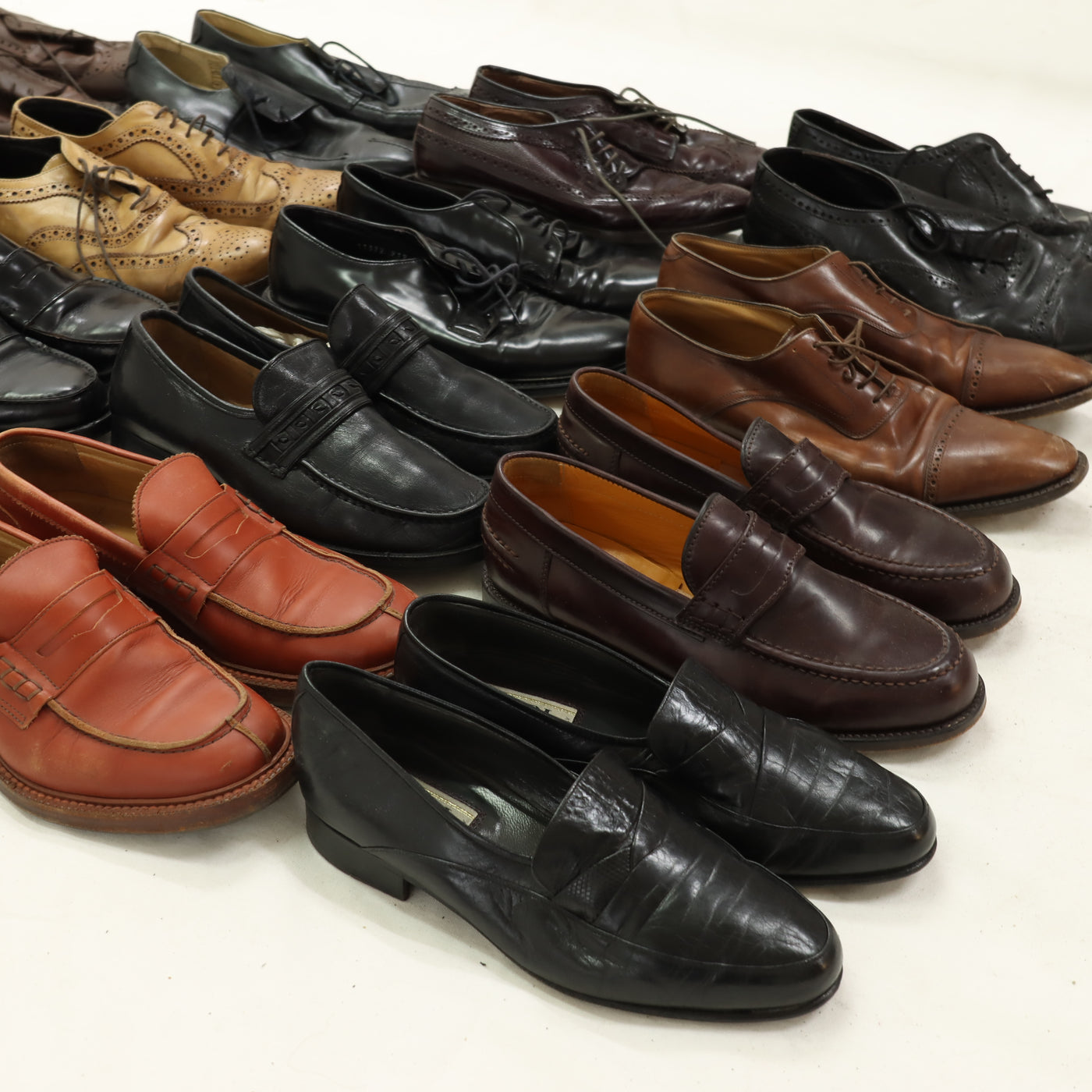 Scarpe Vintage da uomo box da 29pz colori e modelli misti