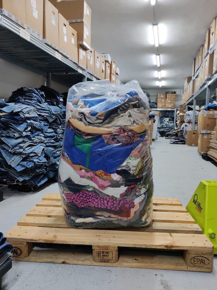 Mix Vintage estivo - selezione mista stock da 50kg - uomo donna