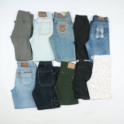 Pantaloni e jeans vintage firmati donna box da 24kg circa 42 pz