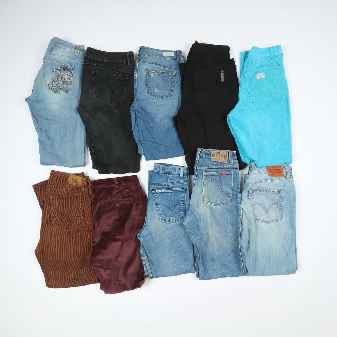 Pantaloni Donna Jeans firmati e vintage stock 50 pz Guess Cycle Levi's Rifle