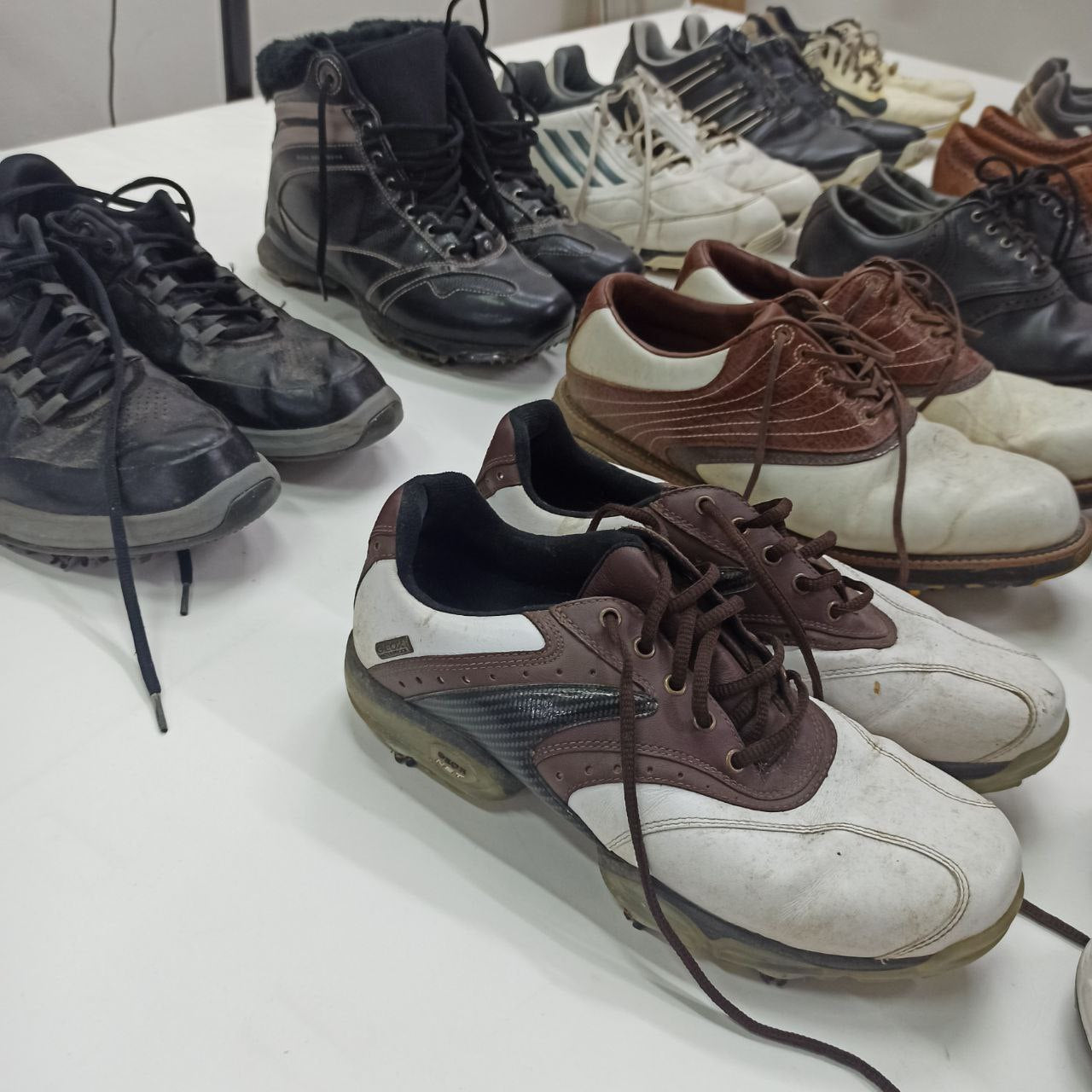 Scarpe vintage da Golf box da 29 kg - 32pz